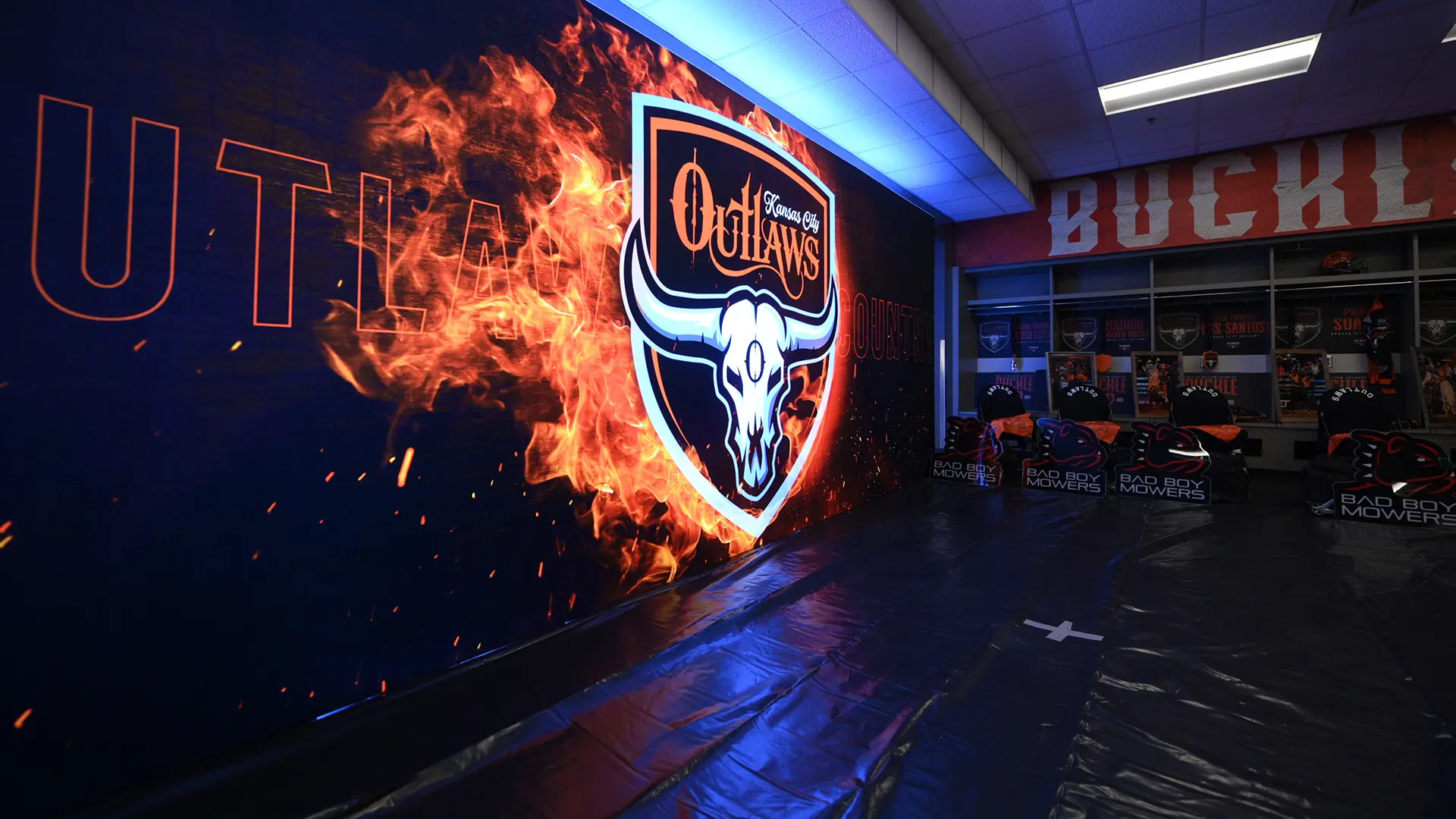 No. 1 Florida Freedom clinch 23rd win with clutch rides in three final frames while No. 2 Austin Gamblers upset by Missouri Thunder to open Outlaw Days in Kansas City