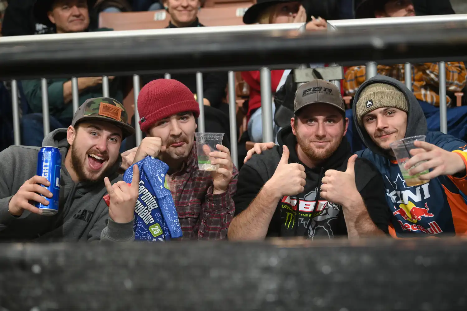 25 LIVE Manchester 1 00329