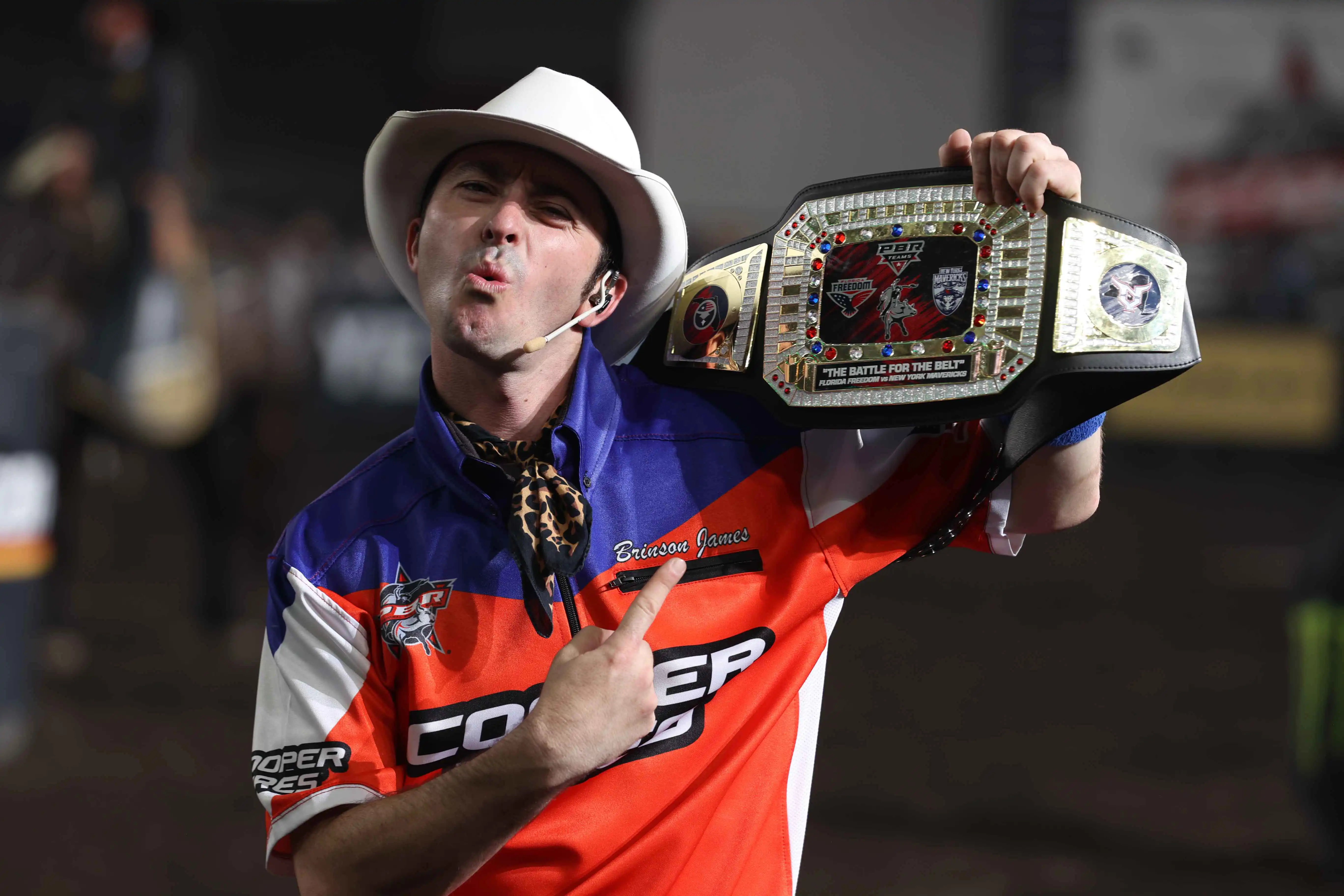 25 LIVE Tacoma 01 201